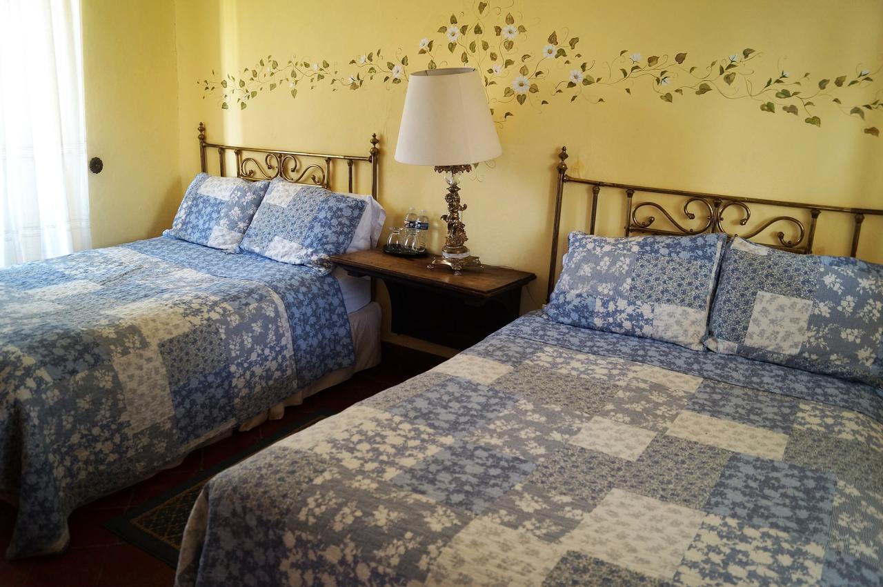 La Casa Azul Huasca & Restaurante La Terraza Hotel กูอัสกา เด โอกัมโป ภายนอก รูปภาพ