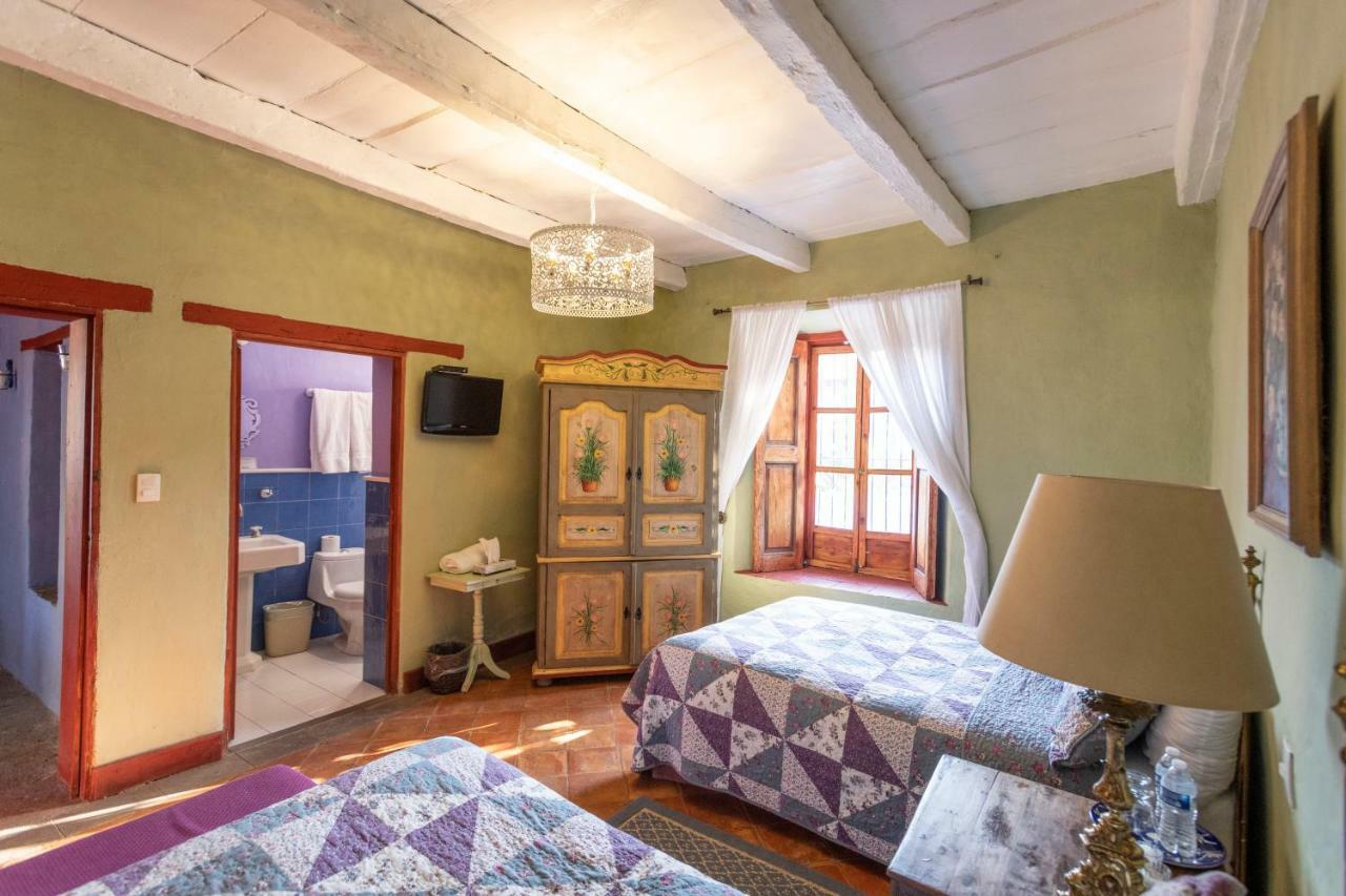 La Casa Azul Huasca & Restaurante La Terraza Hotel กูอัสกา เด โอกัมโป ภายนอก รูปภาพ